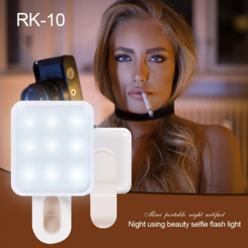 Lanternă selfie RK-10 + livrare la doar 1 RON